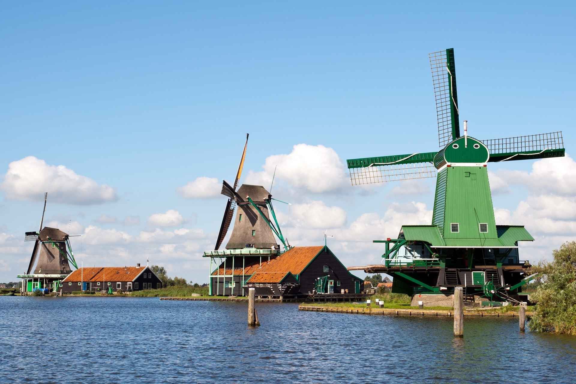 From Amsterdam: Experience Zaanse Schans Windmills & Cheese
