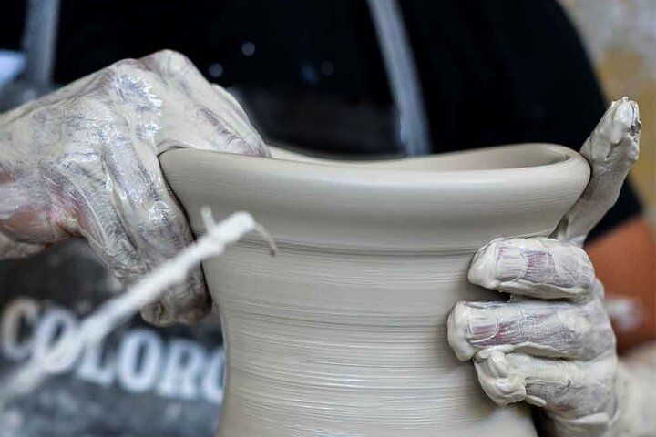 2-Hour Pottery Making Workshop in Ragusa