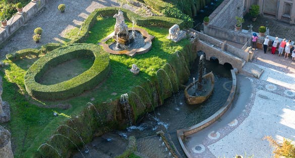 Fountain and garden Villa D'este Tivoli, Italy. City attraction.