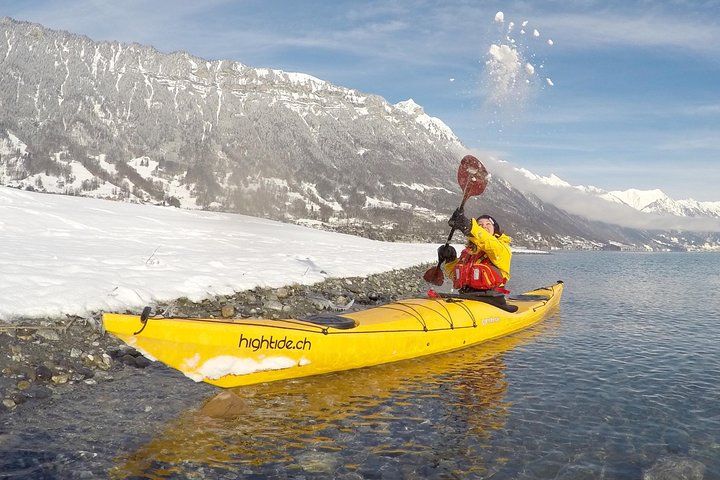 Winter Kayak Tour of the Turquoise Lake Brienz