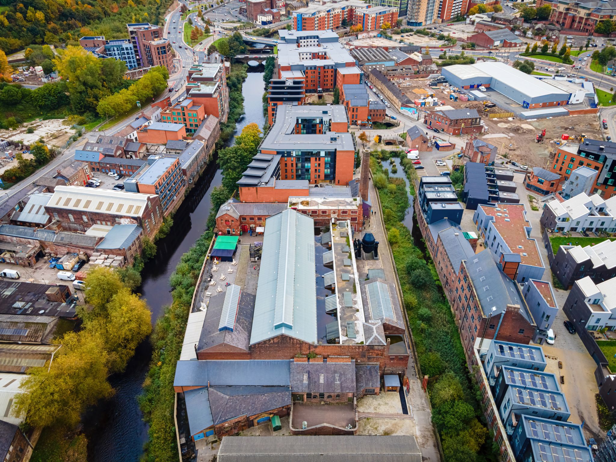 Photo of aerial view of the Kelham Island Museum is an industrial museum on Alma Street, alongside the River Don, in the centre of Sheffield, England.
