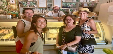 Verona walking tour:food, wine, legends, lunch/dinner & cable car