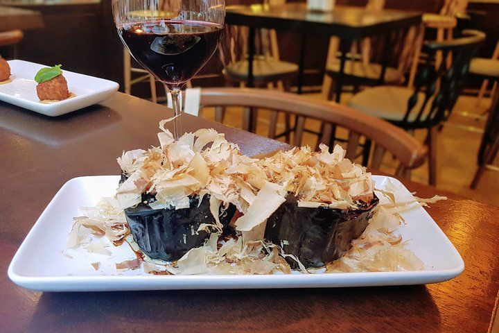 Granada Tapas and Wine Small Group Tour