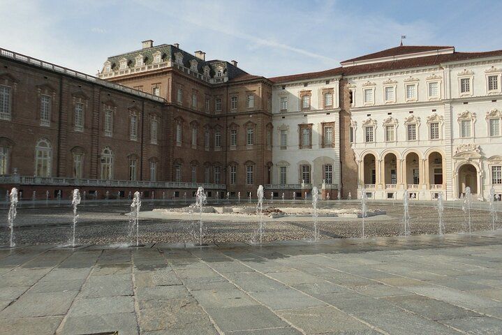 Turin: Reggia of Venaria guided experience