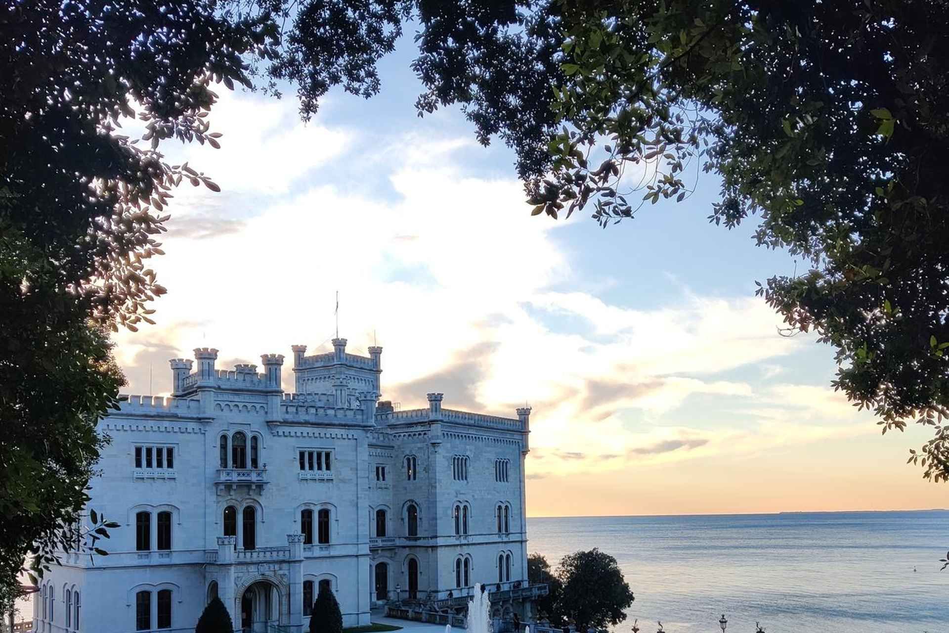 Trieste: Miramare Castle & Museum Entry Ticket & Audio App