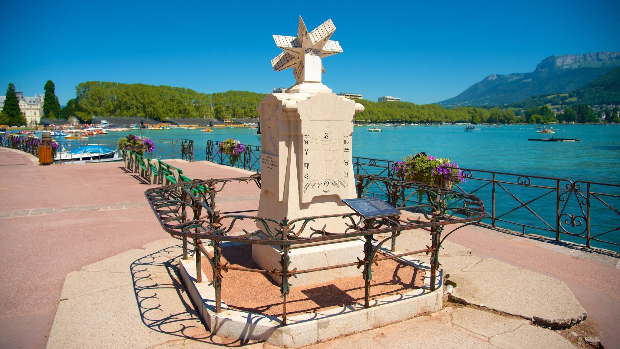 Monument on the waterfront of lake Annecy, France