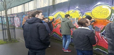 Belfast City Tour via Private Black Taxi in the United Kingdom