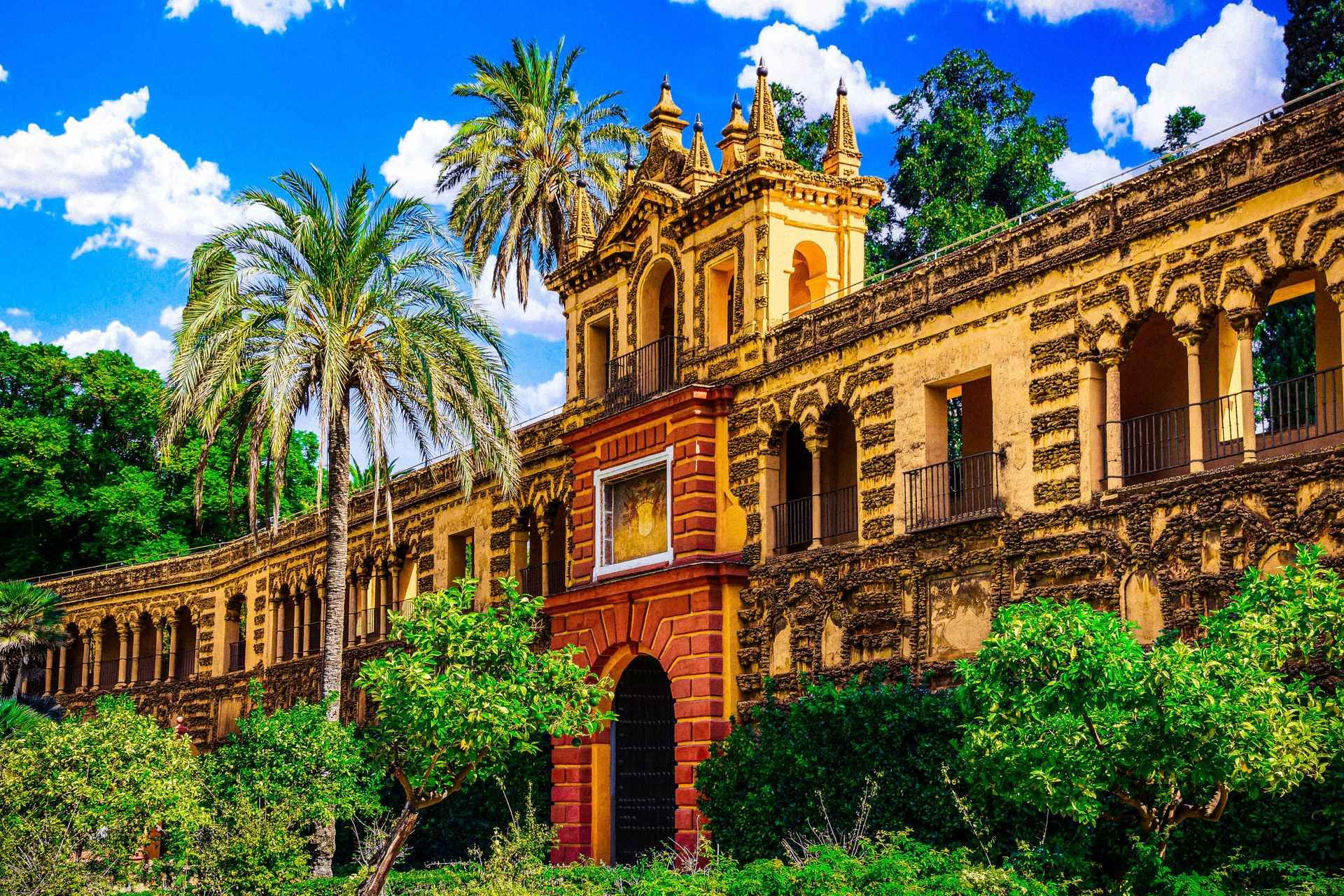 Seville: Priority Access Cathedral, Giralda & Alcázar Tour