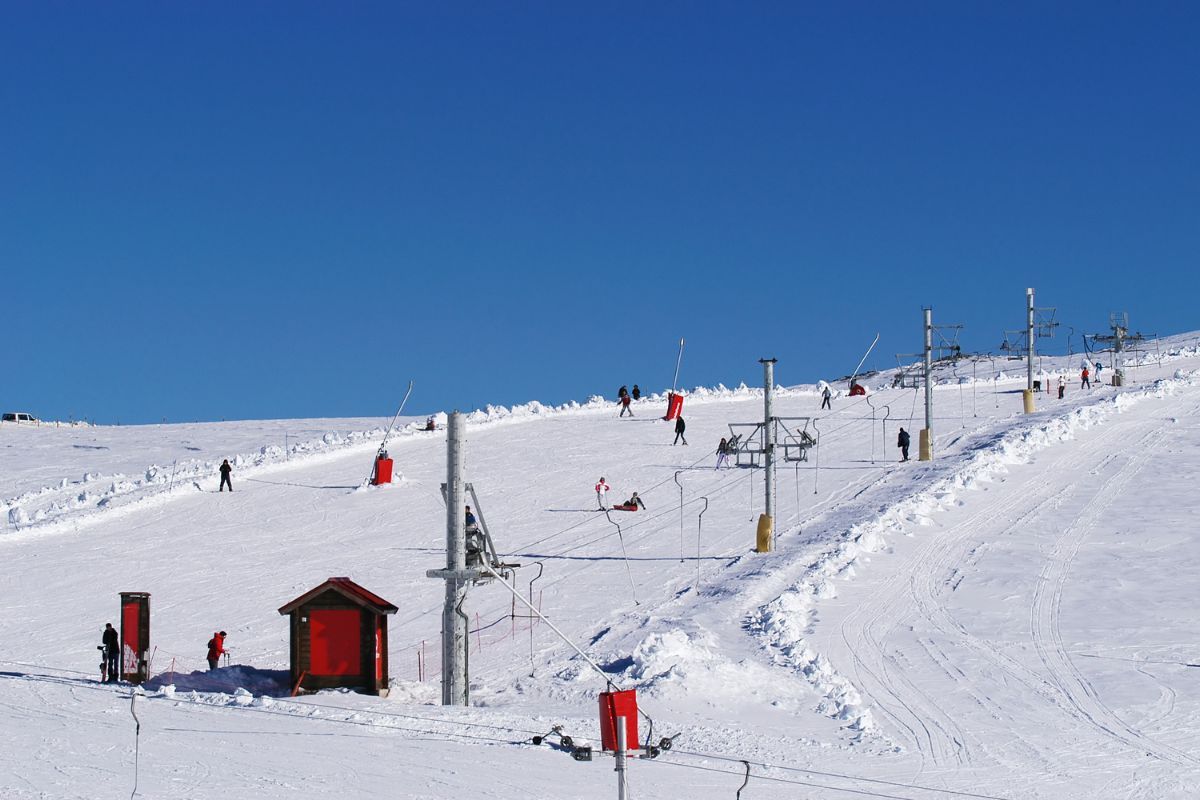 Skiing at Serra da Estrela (1).jpg
