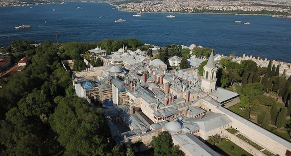 İstanbul Topkapi Palace Drone Above Aerial.