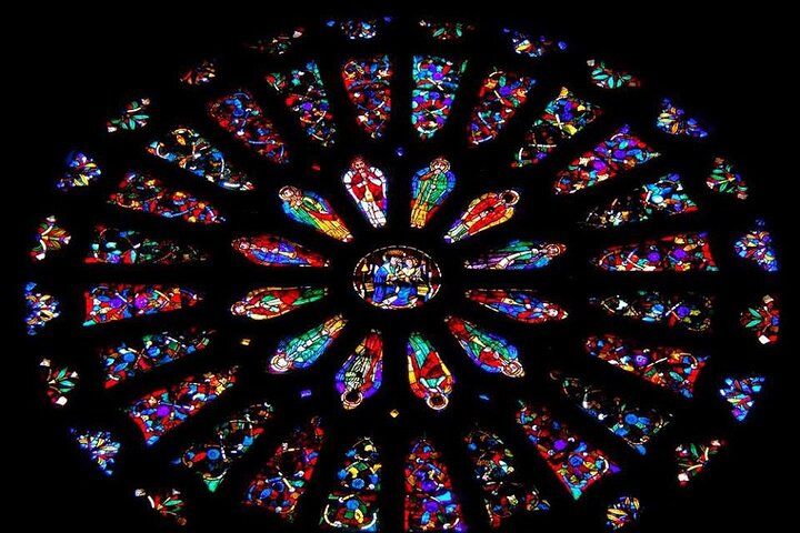 Cathedral DE Leon: tour with a Lioness art historian