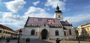 Private car or minivan transfer from Budapest to Vienna or back. 