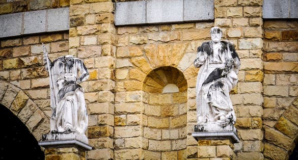 Photo of Labor University of Gijón, it is the most important architectural work of all those carried out in Asturias during the 20th century. In addition, it is the largest building in Spain .