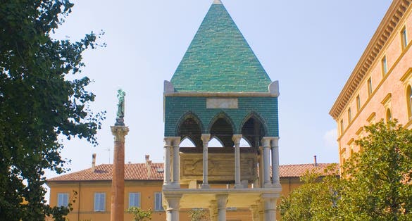Tomb of glossator Egidio Foscherari at Piazza San Domenico in Bologna, Italy. Glossators were scholars of the 11th and 12th century legal schools in Italy.