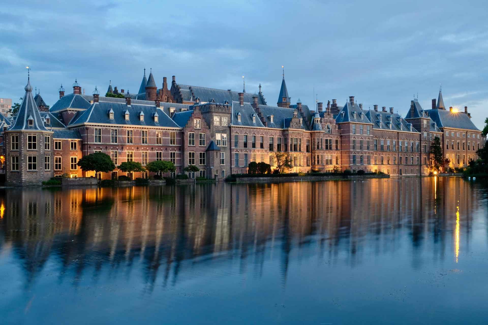 The Hague: City Walking Tour