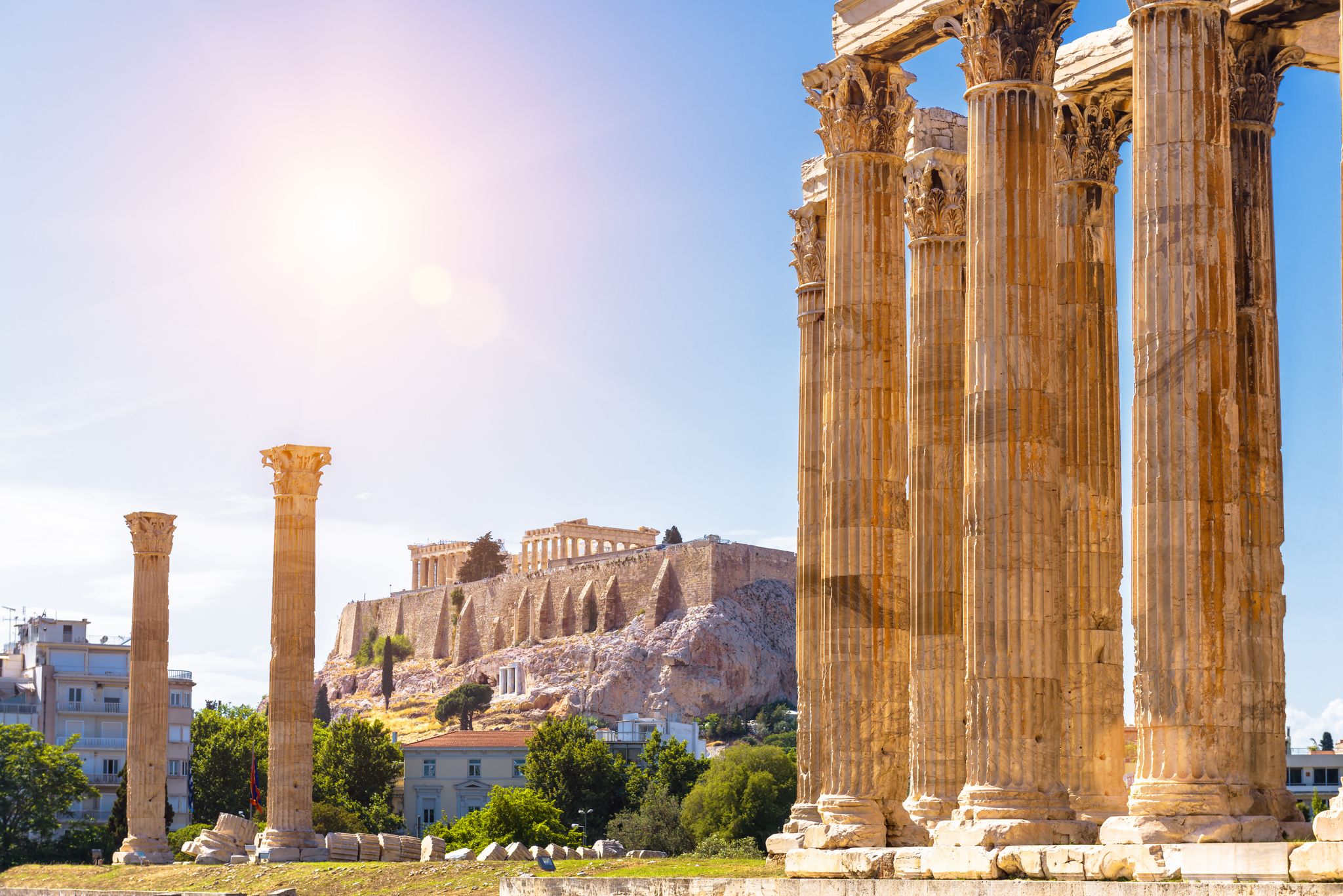 Photo of Athens view, Zeus temple overlooking Acropolis, Greece.