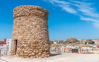 Arqueológico Cerro del Molinete Park