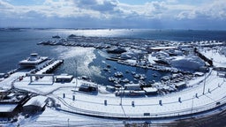 Pendik minivan rental