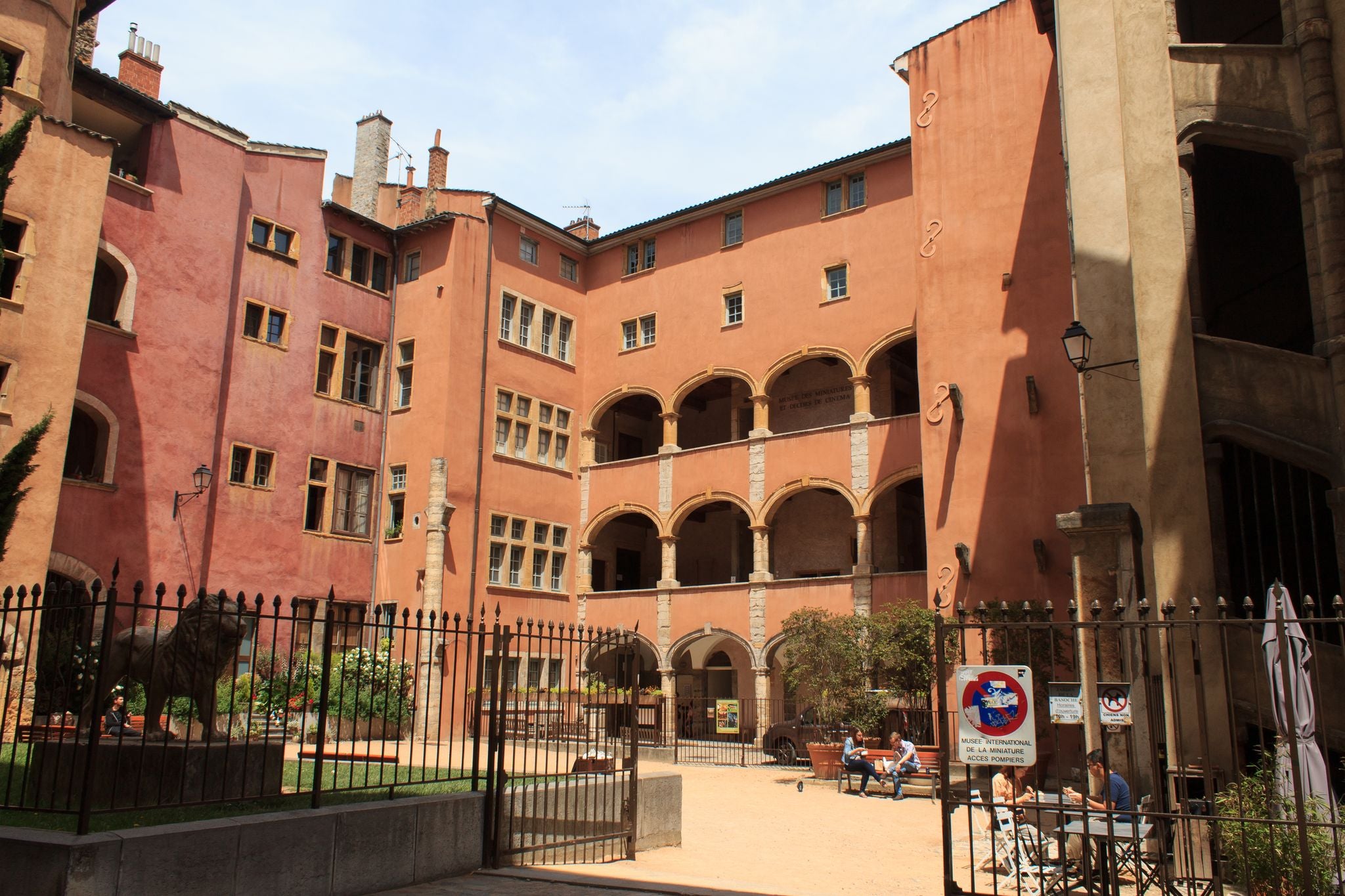 The facade of the House of Lawyers where the museum is located.