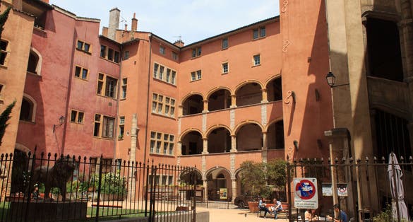 The facade of the House of Lawyers where the museum is located.