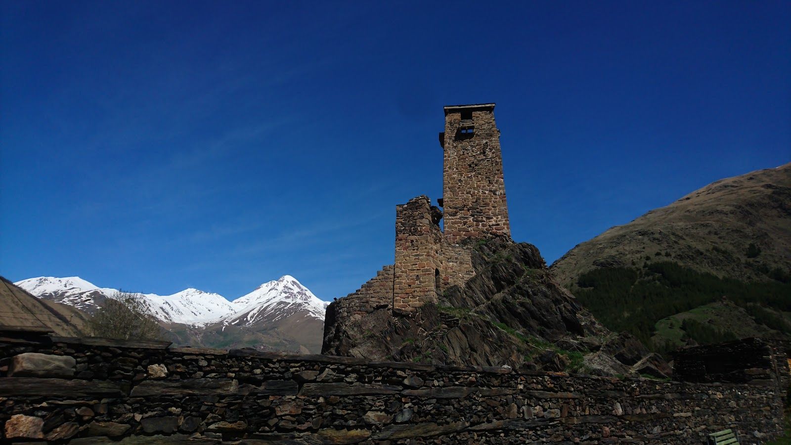 Sno Castle, Kazbegi Municipality, Mtskheta-Mtianeti, Georgia