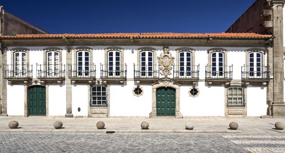 Known as Casa dos Vasconcelos, it was constructed in the year 1770 and is today used as an auditorium by the city of Vila do Conde, Portugal