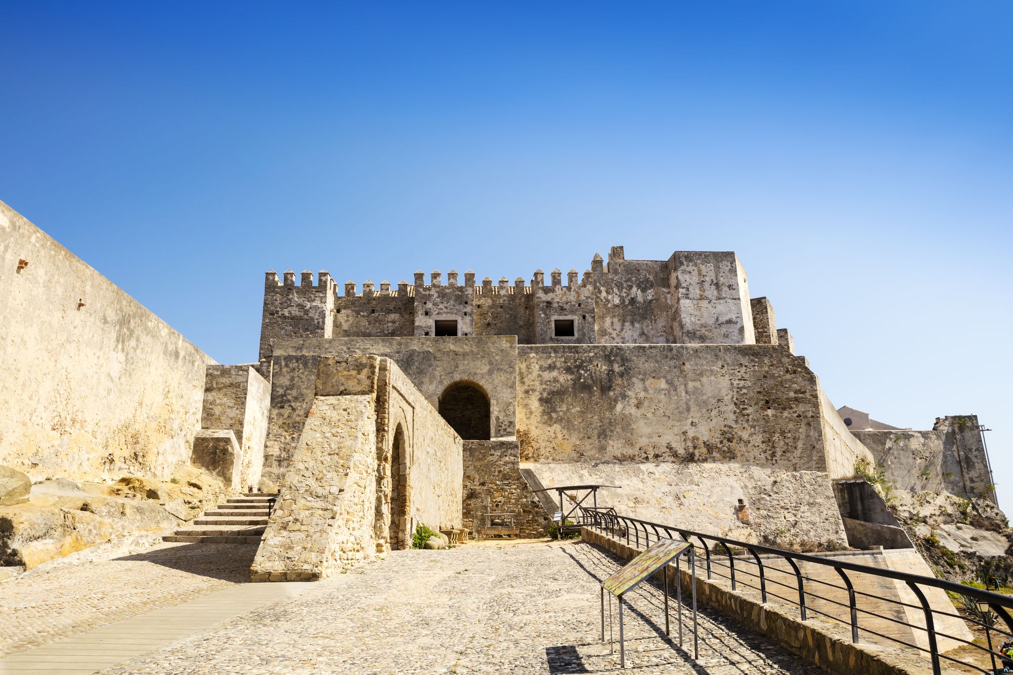 photo of The Castle of Guzman El Bueno in Tarifa, Spain.