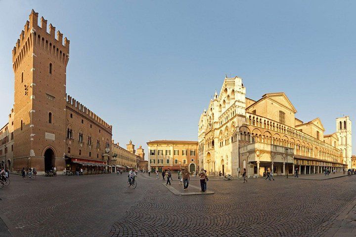 Ferrara City Center Private Walking Tour with a Local Guide