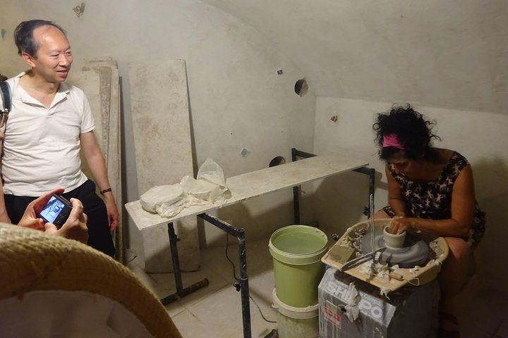 Saint-Guilhem village and cave day tour 