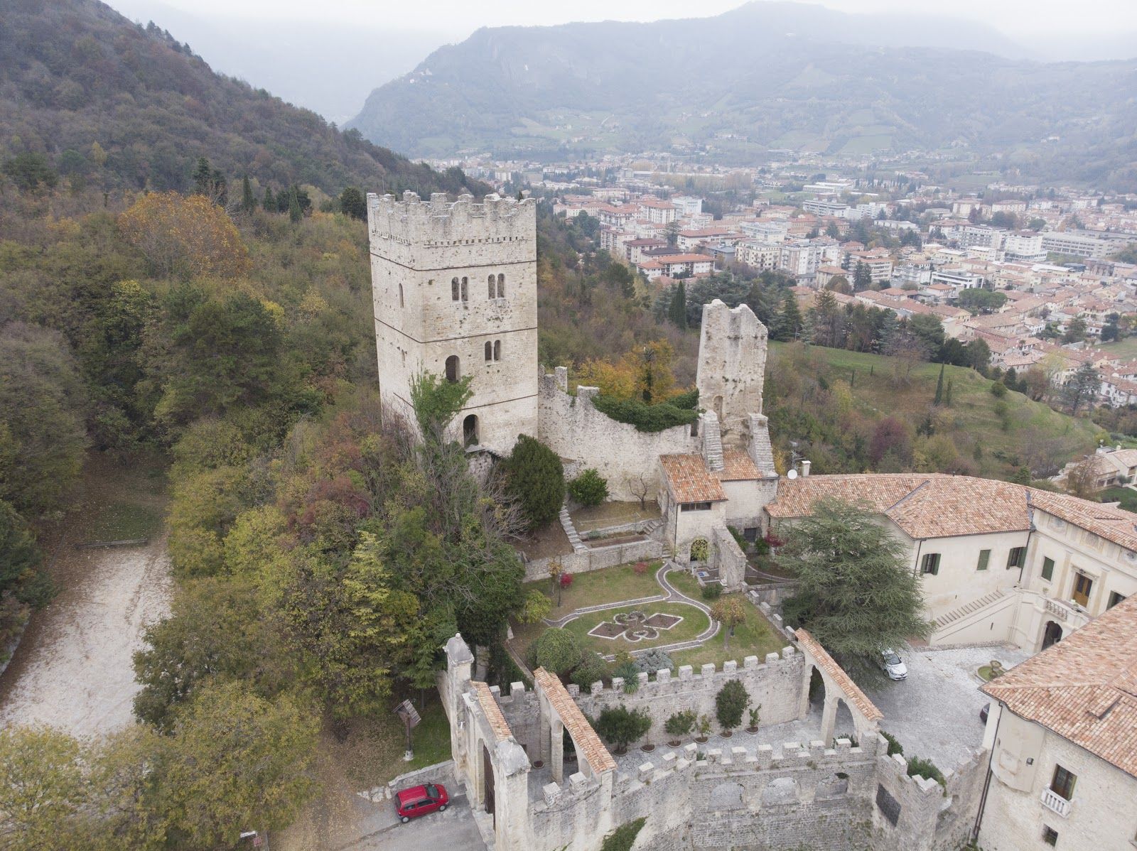 Castello di San Martino, Vittorio Veneto, Treviso, Veneto, Italy
