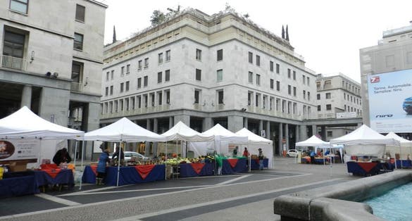 photo of Piazza Cln .