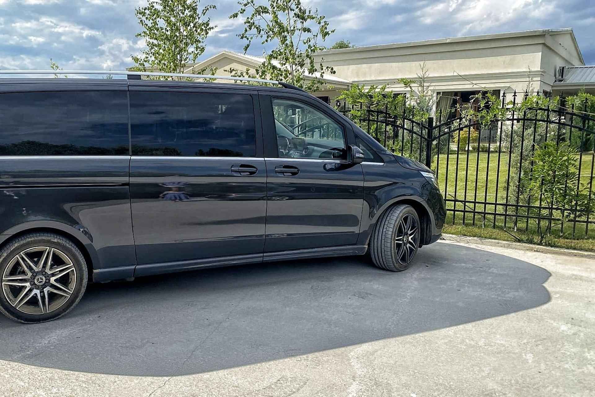 Bucharest Airport Private Transfer to/from Bucharest Hotels