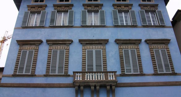 photo of Palazzo Blu Pisa Italy.