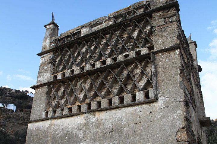 Private Food Tour & Wine Tasting In Tinos Island with a Local