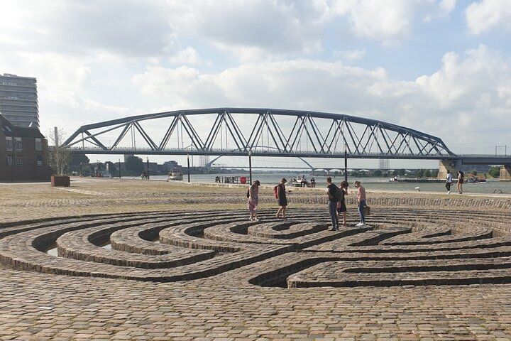 Discover Nijmegen with an Outside Escape city game tour!