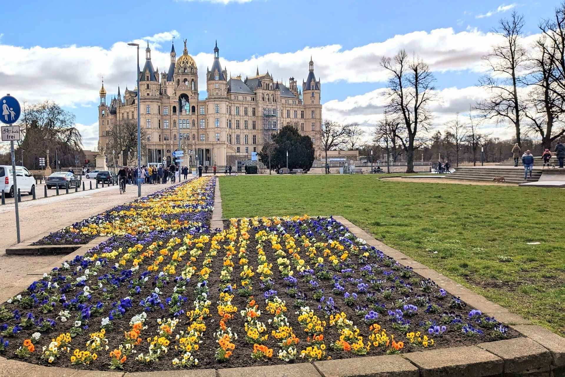 Schwerin: Old Town Highlights Self-guided Walk