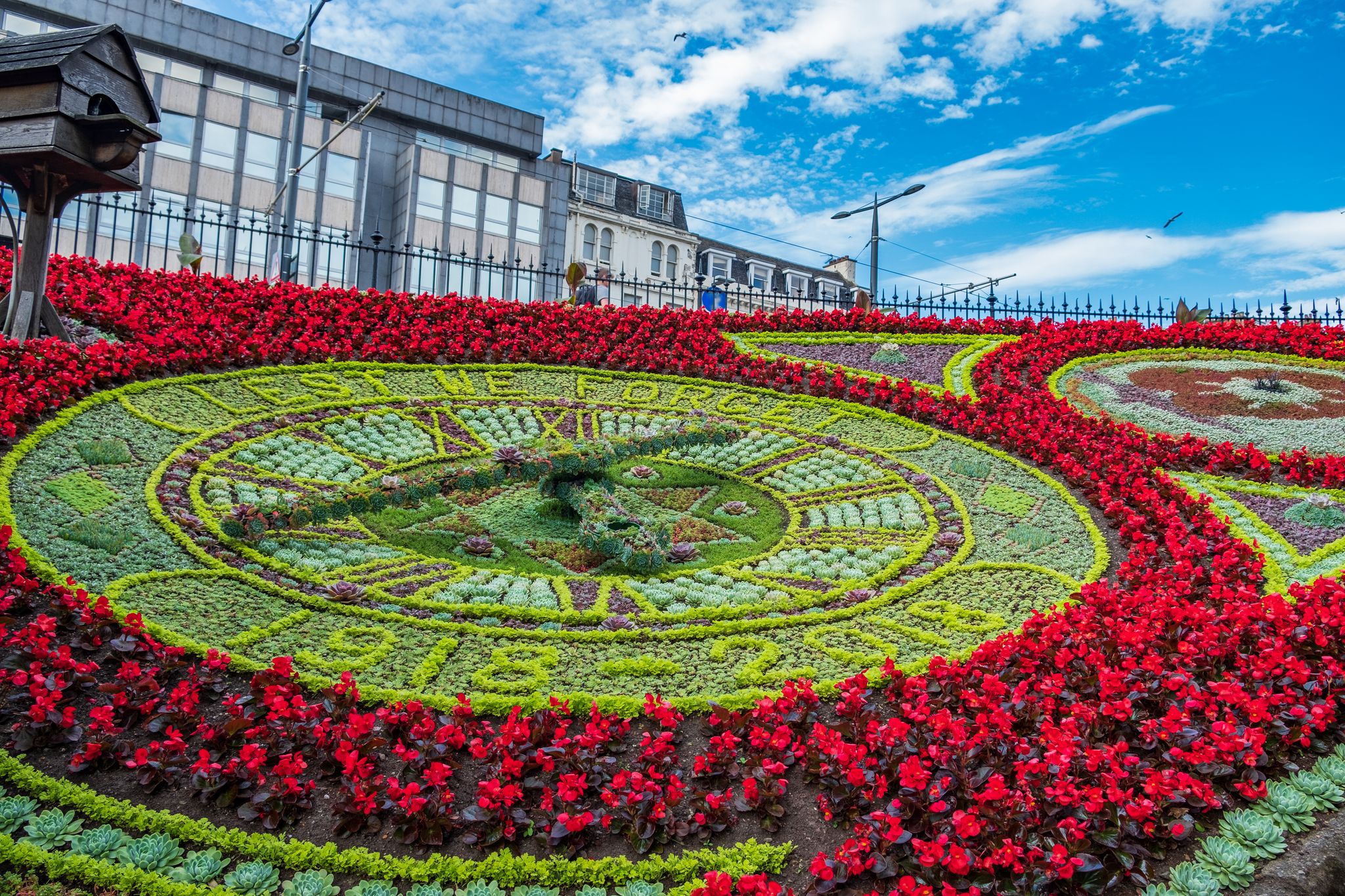 Clock made of flowers at Princes Streets Gardens in Edinburgh.jpg