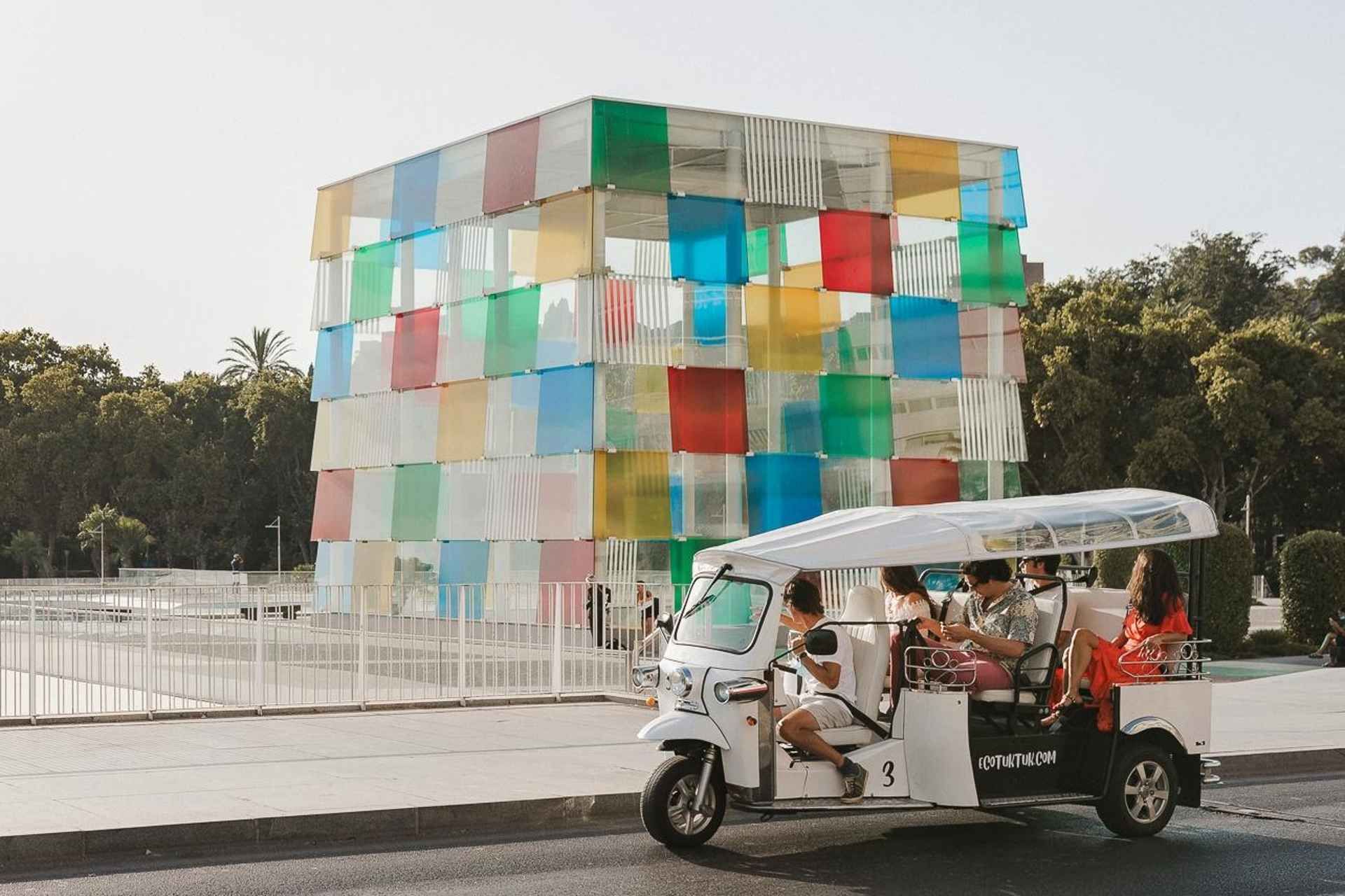 Malaga: Private City Tour by Eco Tuk Tuk