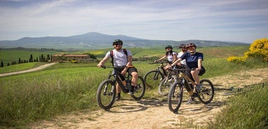Cortona - eBike tour and wine tasting in the Val di Chiana [+40€]
