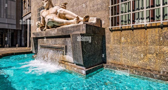 photo of Piazza Cln .