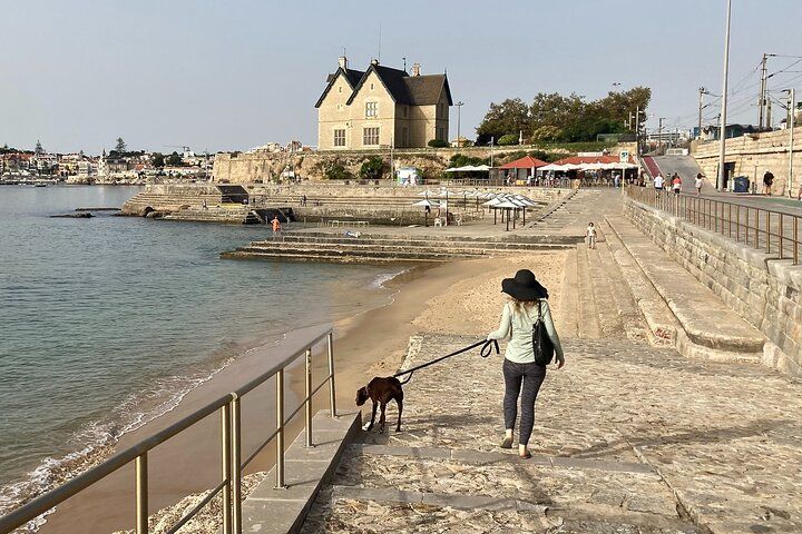 Cascais: Glamour and Decay by The Lisbon Coastline - Private Tour