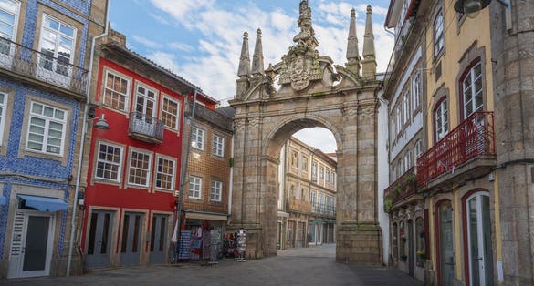 Photo of Arch of the New Gate (Arco da Porta Nova) - Braga, Portugal.
