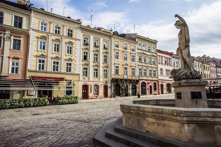 Lviv Combo Tour: Old Town and Undergrounds Private Walking Tour