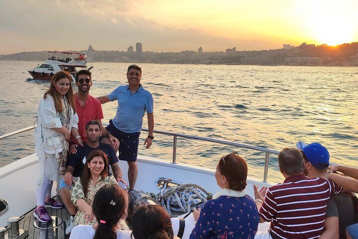 Istanbul Sunset Cruise on Luxury Yacht - Guided Group Cruise