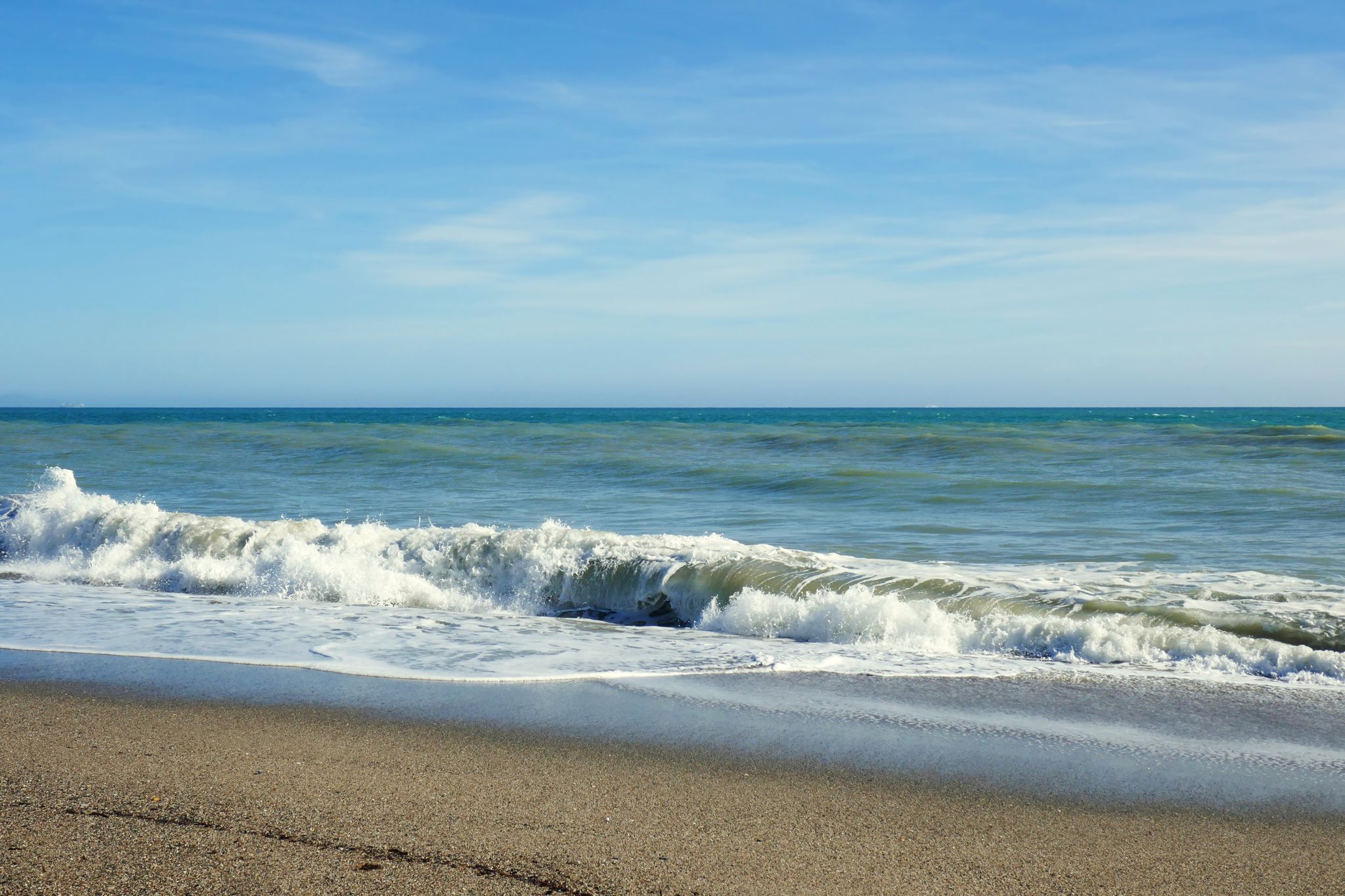 Photo of panoramic view of the Mediterranean beach of Roquetas de Mar in southern Spain.