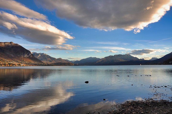 ANNECY | Private Walking Tour of Annecy's Historical Center