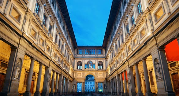 photo of uffizi gallery in piazzale degli uffizi at night in florence Italy.