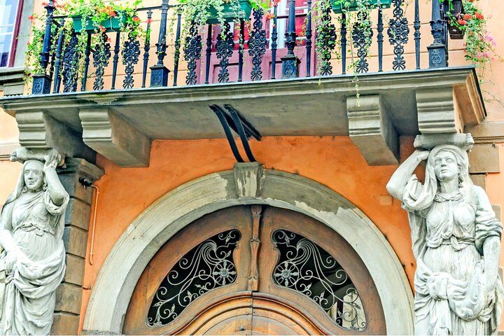 Sibiu Old Town Exploration Game and Self-Guided Tour