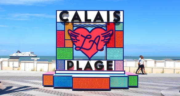 "Calais La Plage" totem located on the embankment of the beach of Calais, in the north of France.