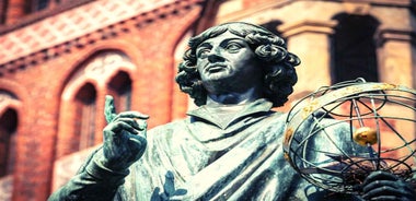 Small-Group Tour from Warsaw to Torun with Lunch